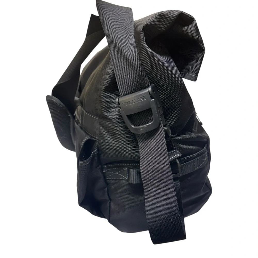 Timbuk2 Hemlock Duffel Roll-top Velcro Messenger Bag, Black, Crossbody